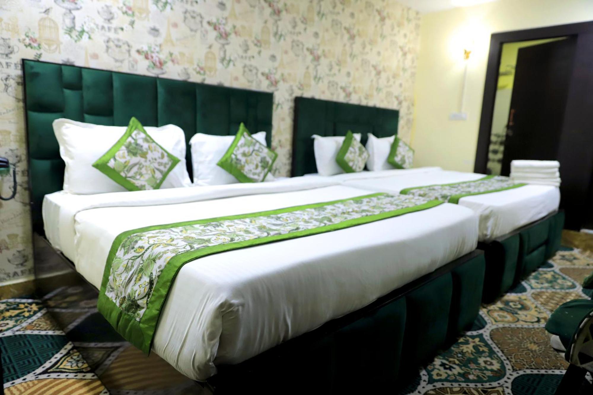 Hotel The Tulsi Garden Near Omaxe